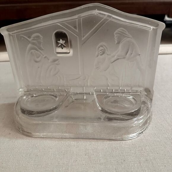 Vintage All the Trimmings embossed crystal nativity scene w silver star. - Picture 6 of 10